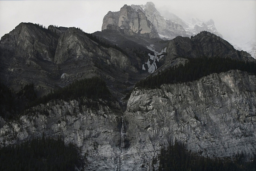 http://www.o-nekros.mirunadragan.com/files/gimgs/th-12_TheMountainsAreMirrors7.jpg