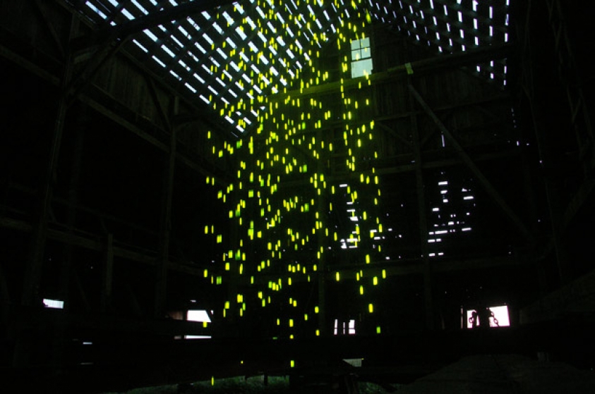 http://www.o-nekros.mirunadragan.com/files/gimgs/th-22_LoveFromAbove_instal1-web.jpg