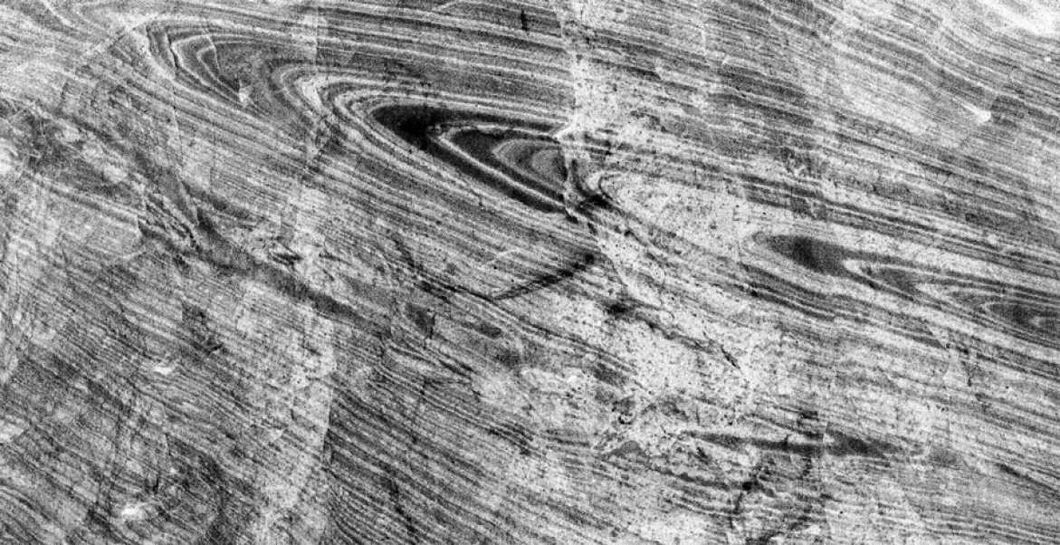 http://www.o-nekros.mirunadragan.com/files/gimgs/th-65_Dragan_SaltWall_detail_Nickle_Inverted_W.jpg